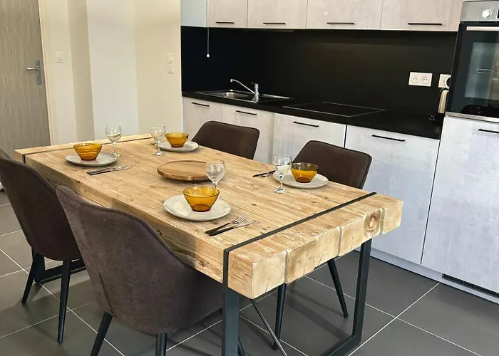 Appartement Superbe T2 Dans Résidence Avec Piscine Chauffée *